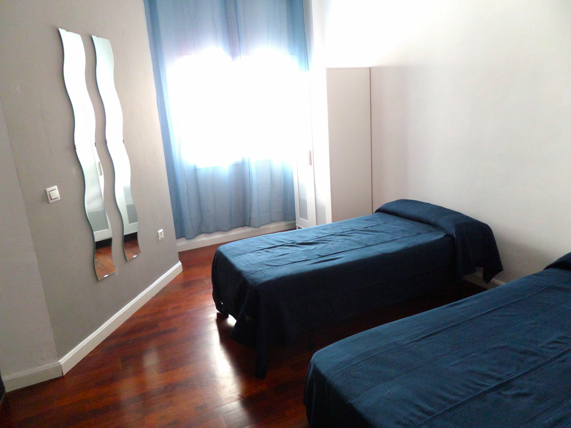 Enjoy Apart Centro Y Playa Victoria Malaga Exterior photo